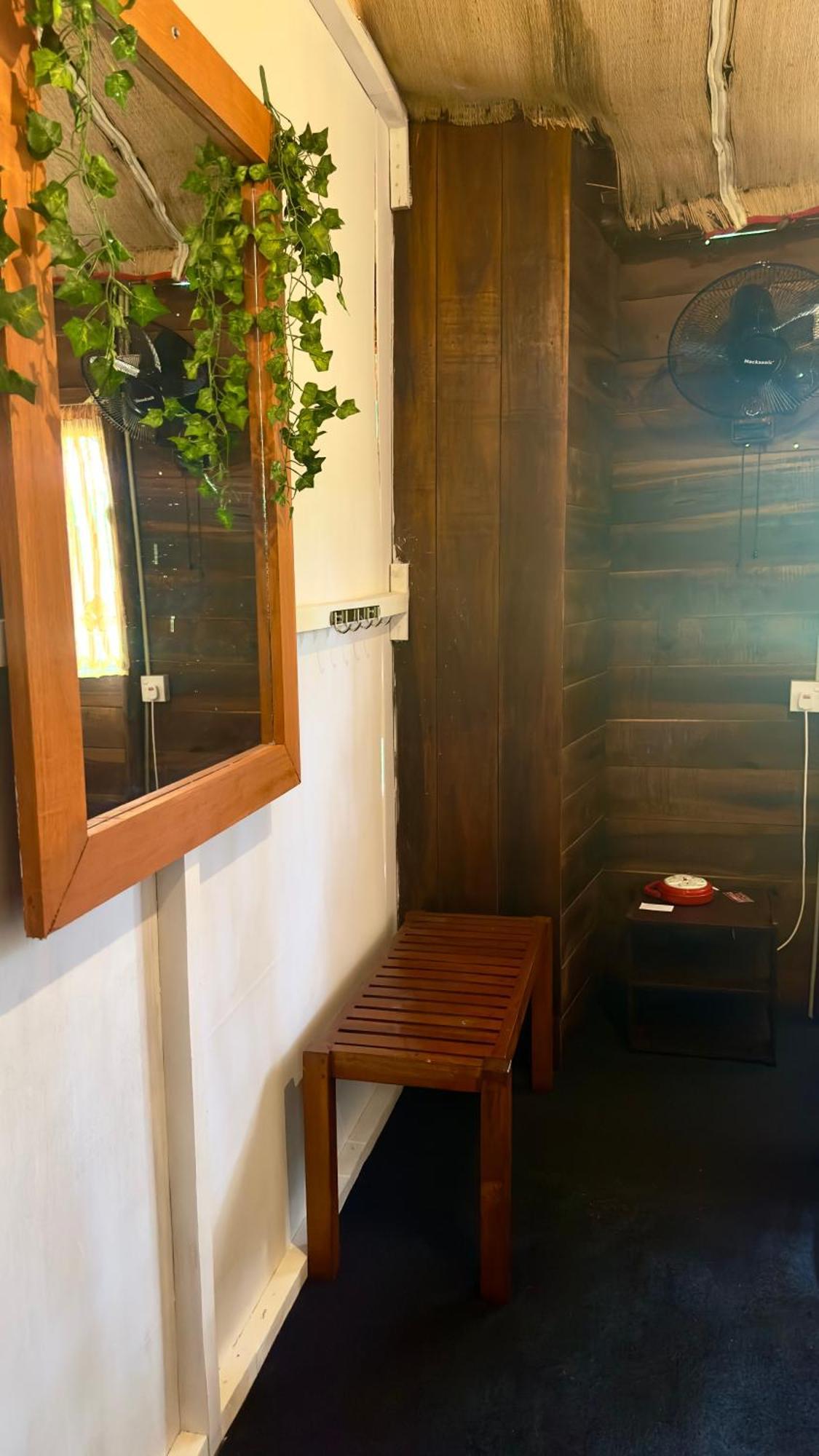 A Lounge Hostel And Cafe Ella Exterior photo